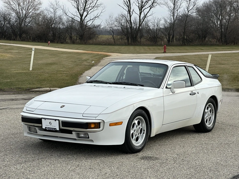 1985 Porsche 944 - Image 5 of 31