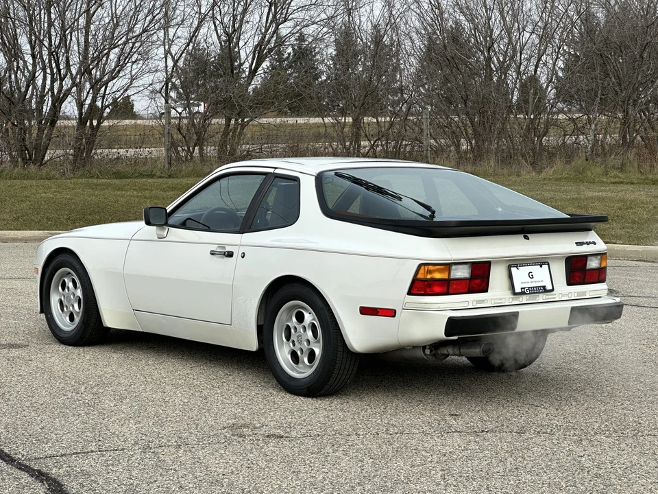 1985 Porsche 944 - Image 9 of 31