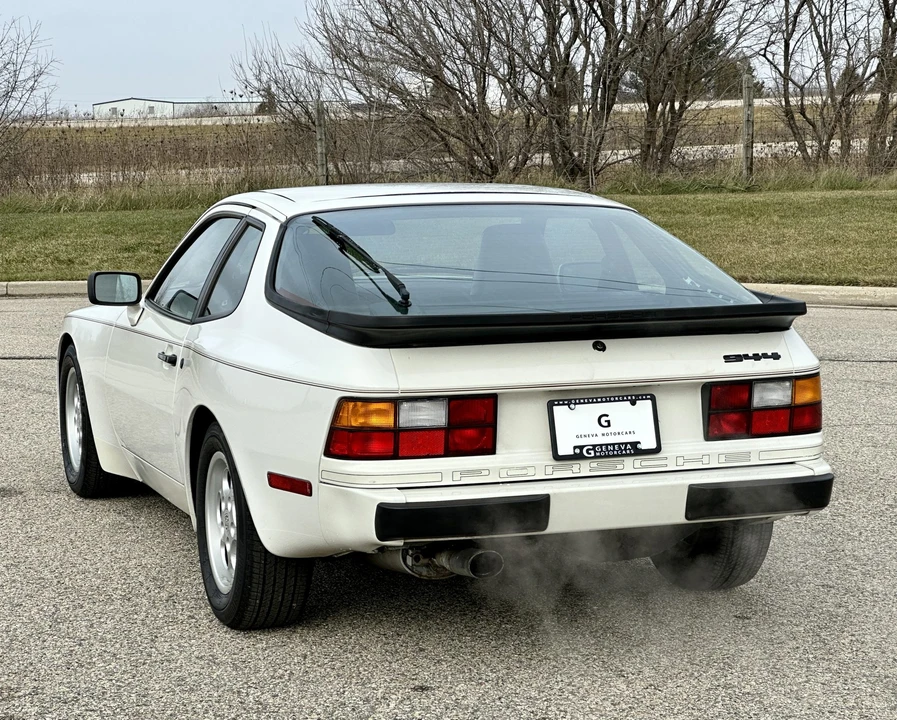 1985 Porsche 944 - Image 10 of 31