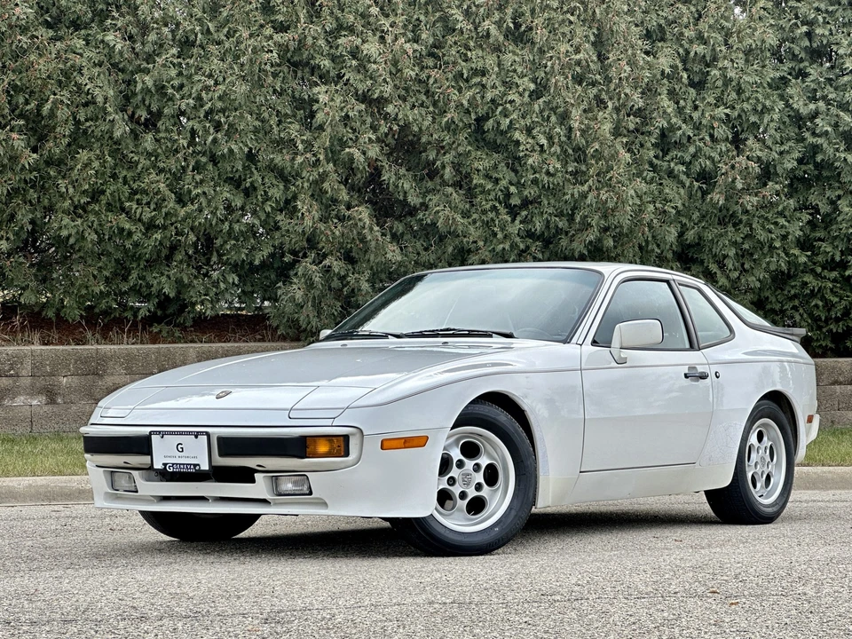 1985 Porsche 944 - Image 3 of 31