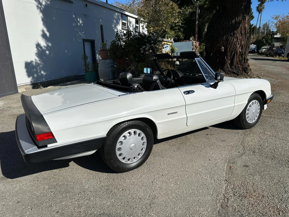 1986 Alfa Romeo Series 3 - Image 14 of 31
