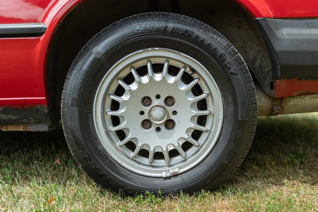 1986 BMW E30 3 Series - Image 26 of 31