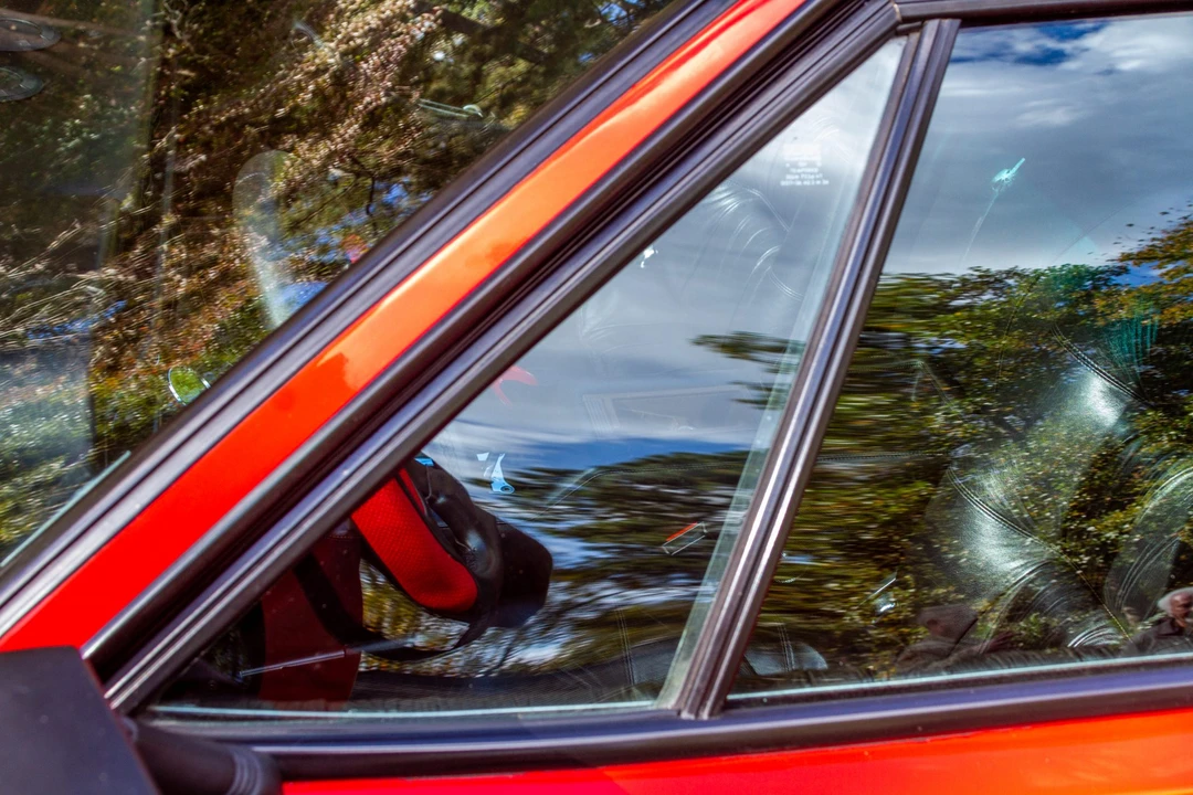 1986 DeTomaso Pantera - Image 22 of 31