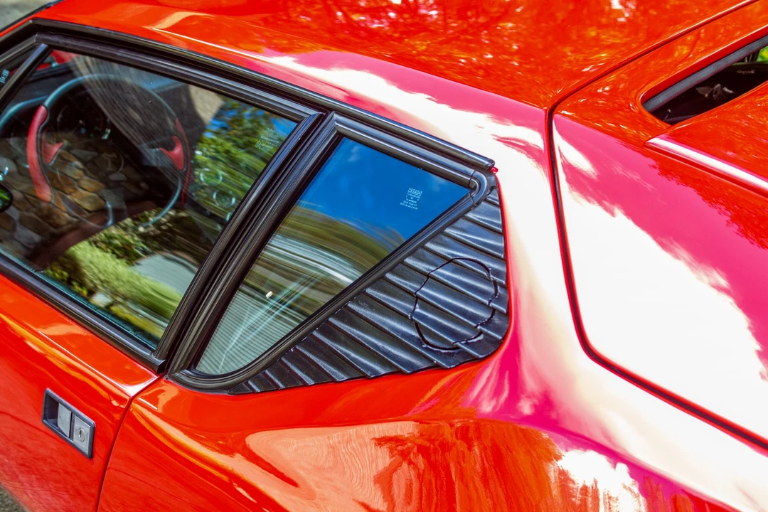 1986 DeTomaso Pantera - Image 28 of 31