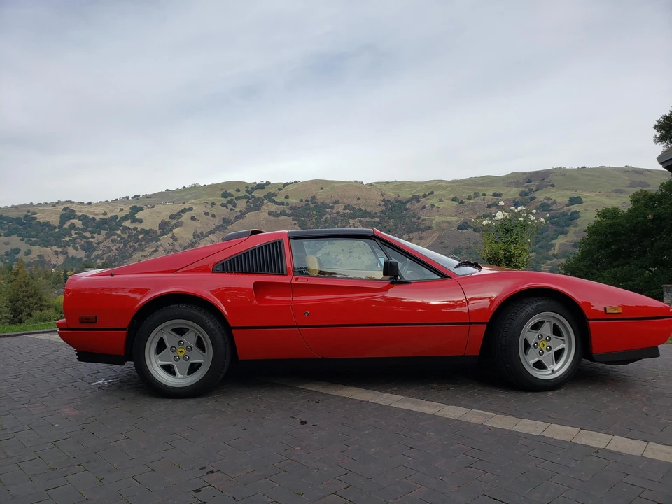 1986 Ferrari 328 GTS - Image 9 of 31