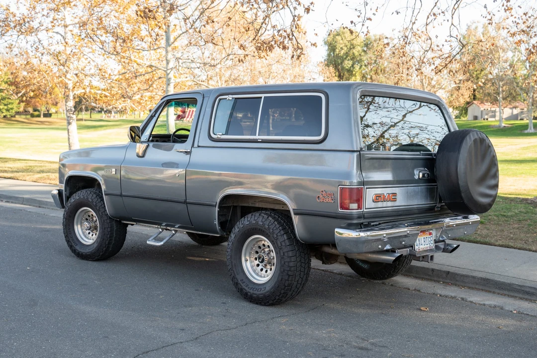 1986 GMC Jimmy 2nd Gen - Image 10 of 31