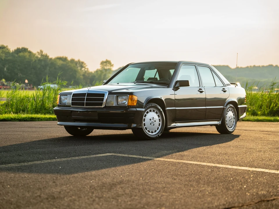 1986 Mercedes-Benz 190E 2.3-16 & 2.5-16 - Image 5 of 31