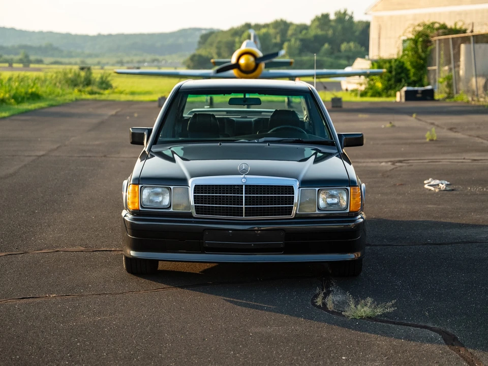 1986 Mercedes-Benz 190E 2.3-16 & 2.5-16 - Image 9 of 31