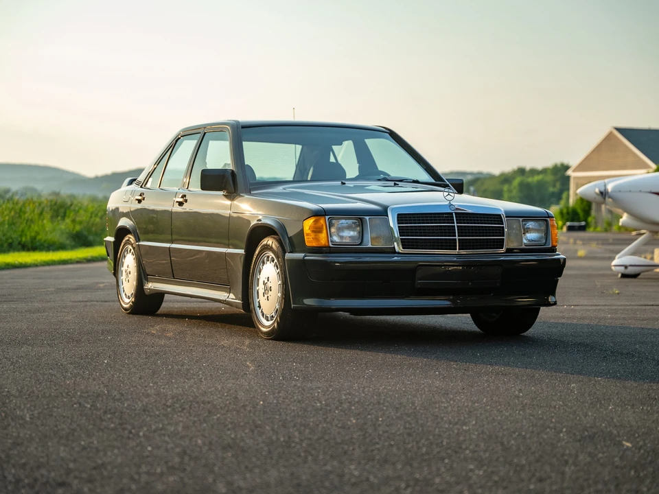 1986 Mercedes-Benz 190E 2.3-16 & 2.5-16 - Image 11 of 31