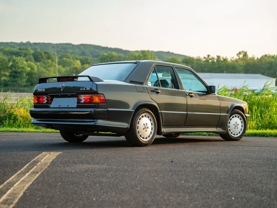 1986 Mercedes-Benz 190E 2.3-16 & 2.5-16 - Image 16 of 31