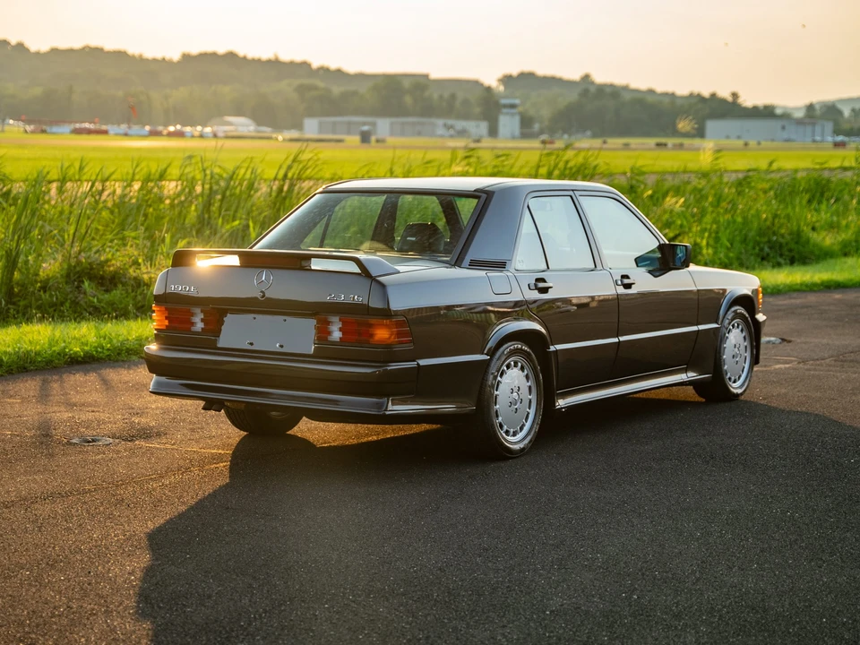 1986 Mercedes-Benz 190E 2.3-16 & 2.5-16 - Image 18 of 31