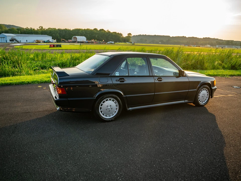 1986 Mercedes-Benz 190E 2.3-16 & 2.5-16 - Image 14 of 31
