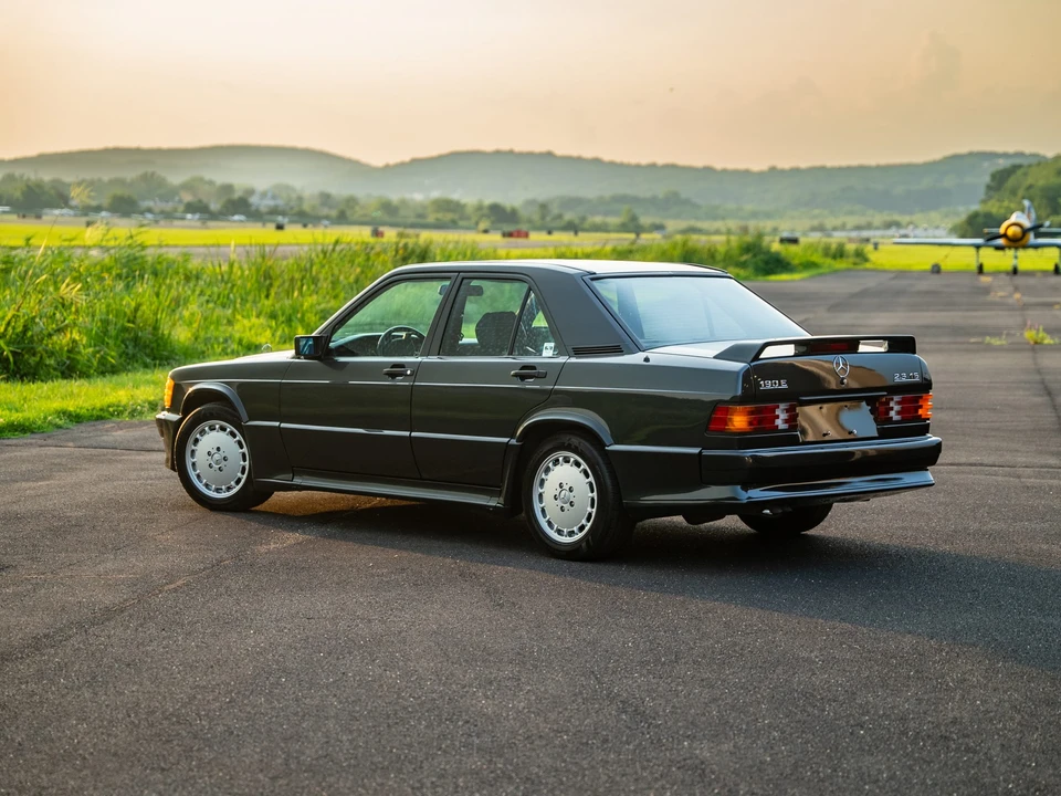 1986 Mercedes-Benz 190E 2.3-16 & 2.5-16 - Image 22 of 31