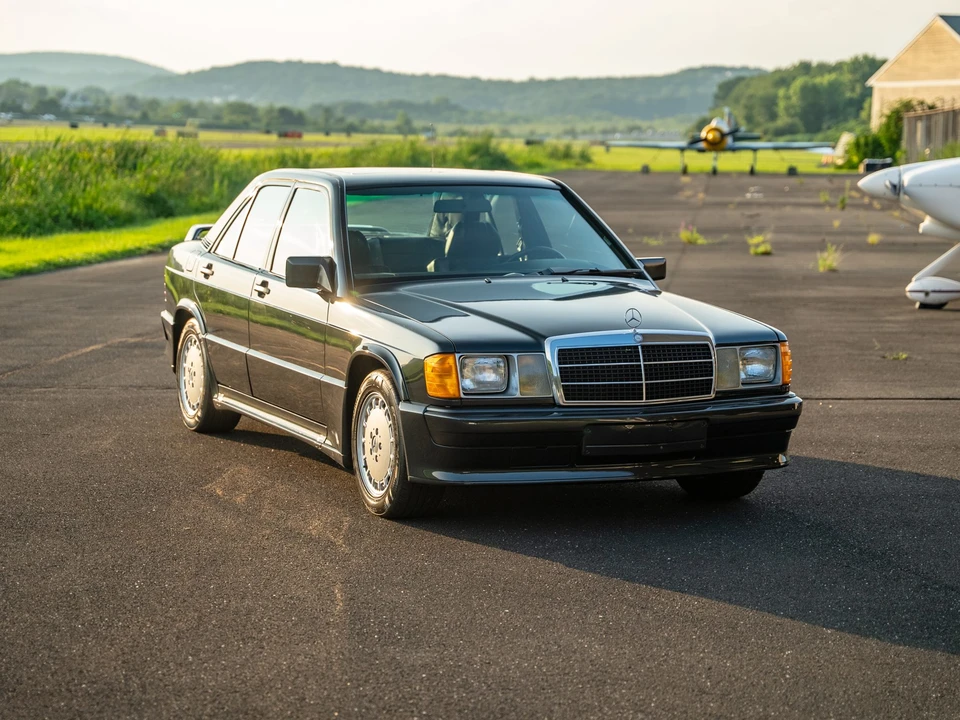 1986 Mercedes-Benz 190E 2.3-16 & 2.5-16 - Image 10 of 31
