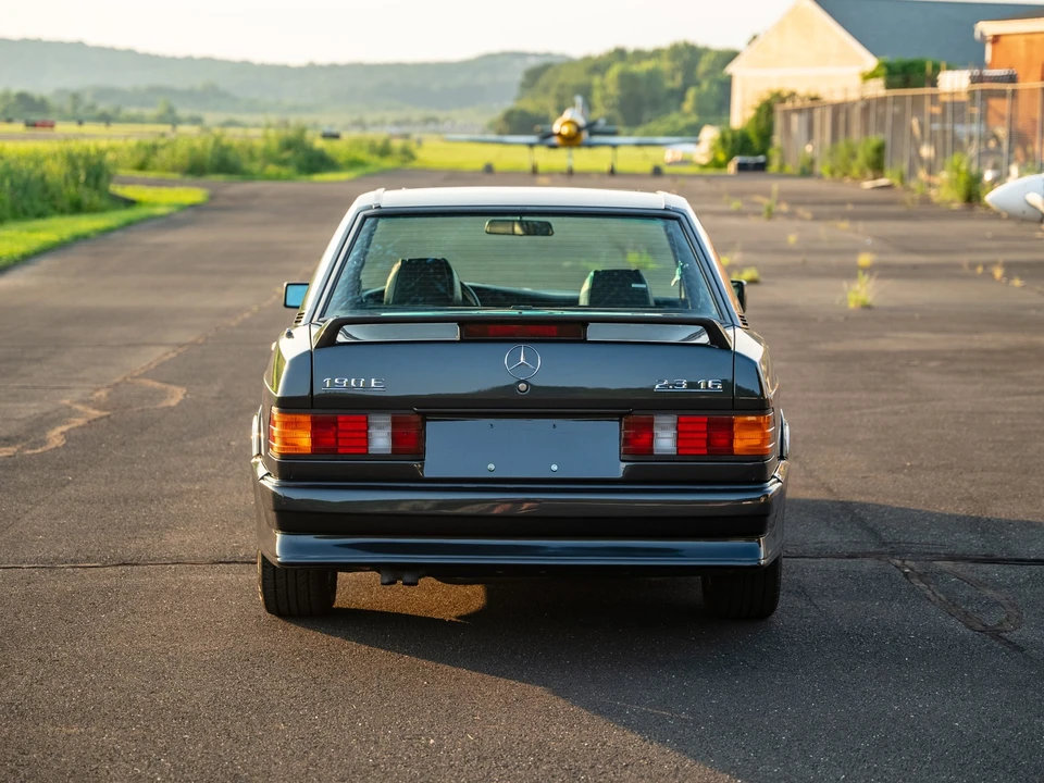 1986 Mercedes-Benz 190E 2.3-16 & 2.5-16 - Image 19 of 31