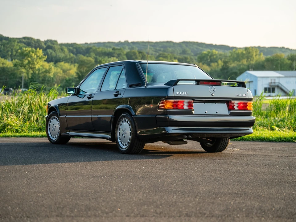 1986 Mercedes-Benz 190E 2.3-16 & 2.5-16 - Image 23 of 31
