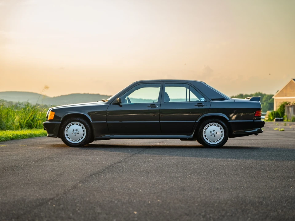 1986 Mercedes-Benz 190E 2.3-16 & 2.5-16 - Image 26 of 31