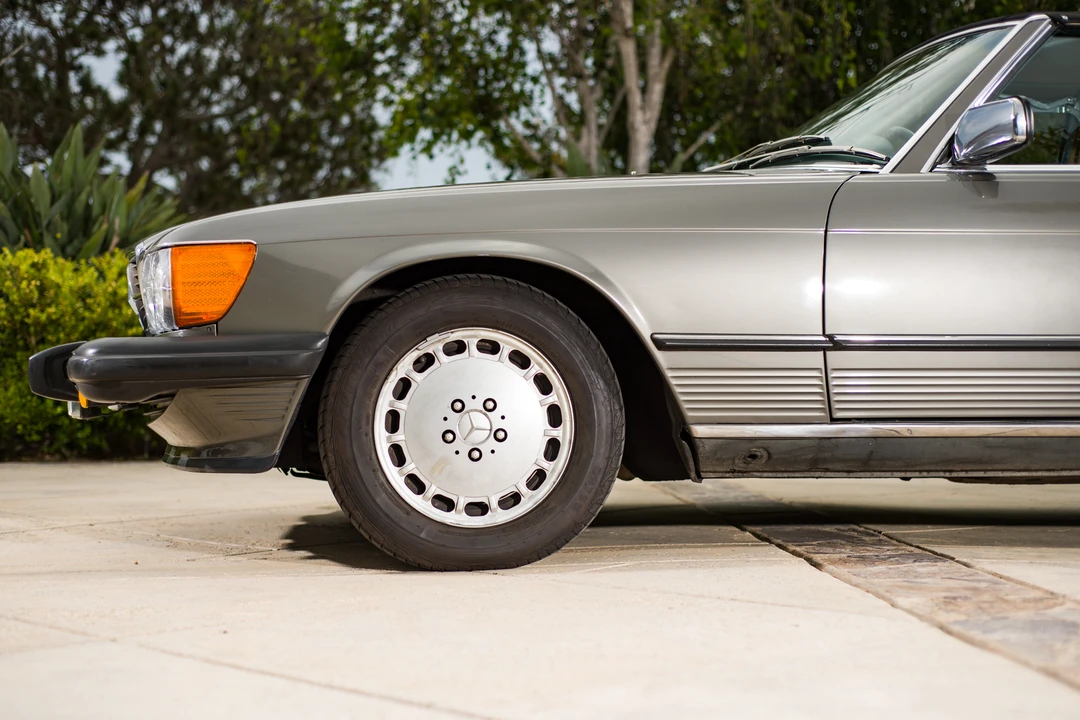 1986 Mercedes-Benz R107 SL-Class - Image 26 of 31