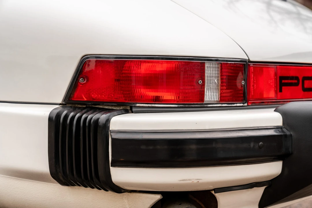 1986 Porsche 911 Carrera 3.2 - Image 23 of 31