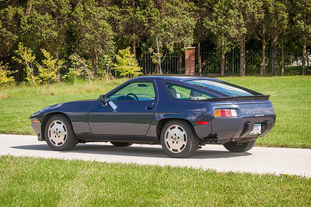 1986 Porsche 928 S - Image 9 of 31