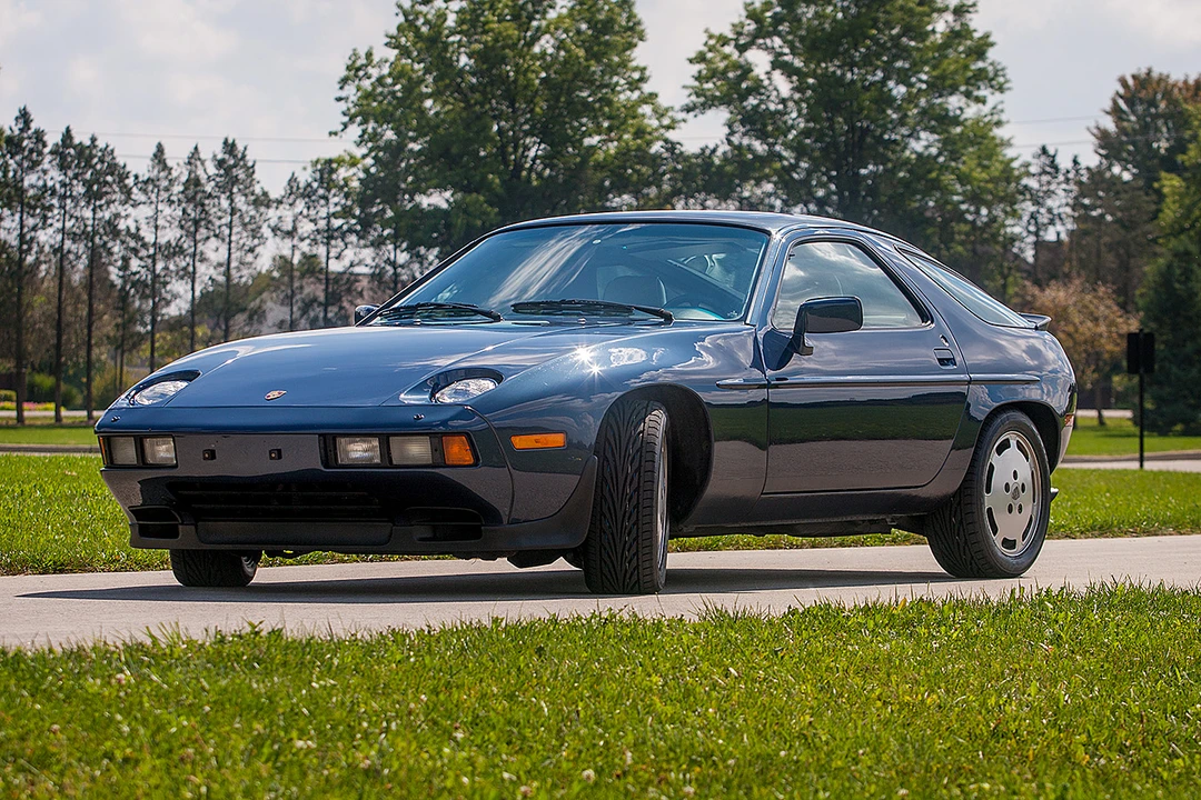 1986 Porsche 928 S - Image 13 of 31