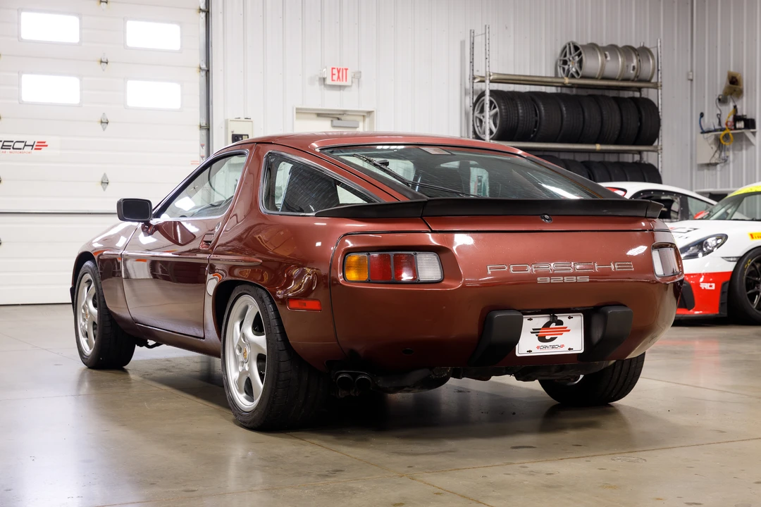 1986 Porsche 928 S - Image 12 of 31