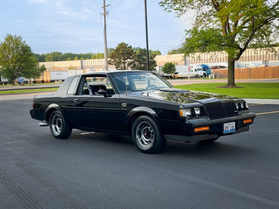 1987 Buick Grand National - Image 11 of 31