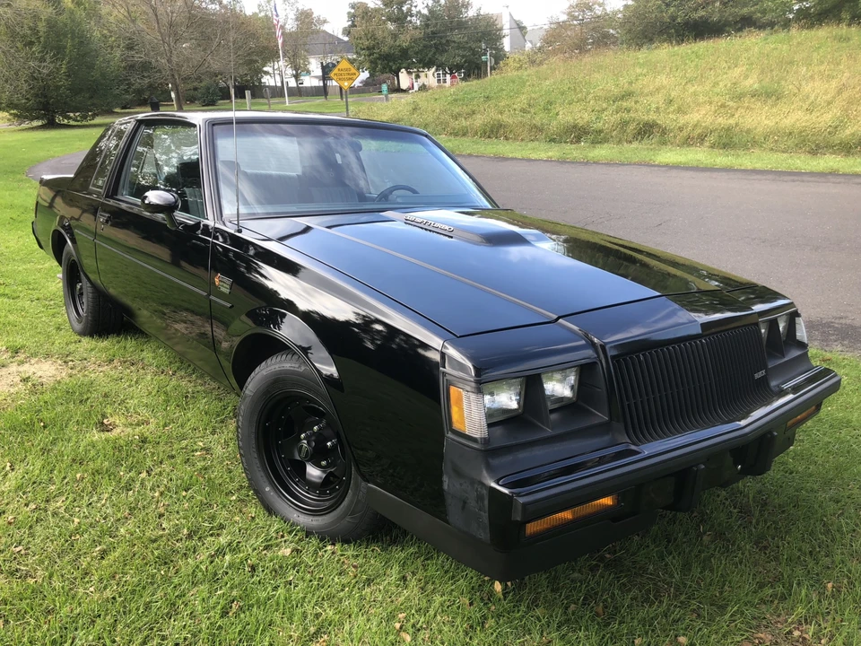 1987 Buick Grand National - Image 2 of 31