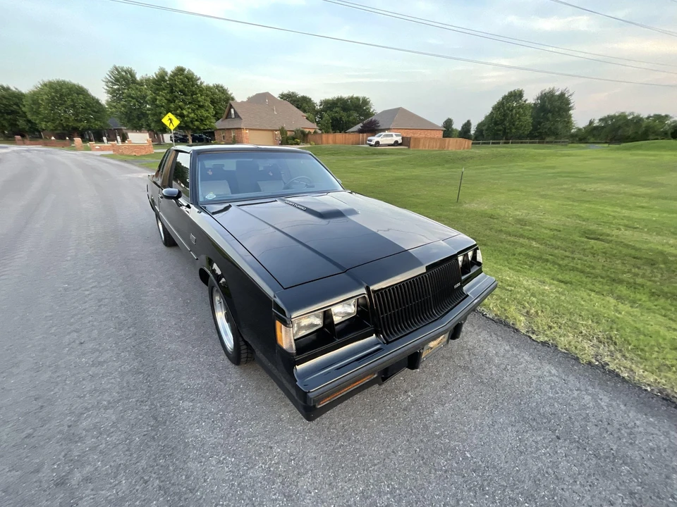 1987 Buick Grand National - Image 27 of 31