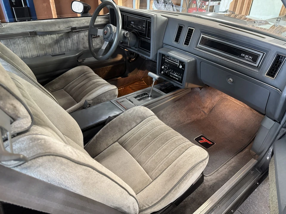 1987 Buick Regal - Image 24 of 31