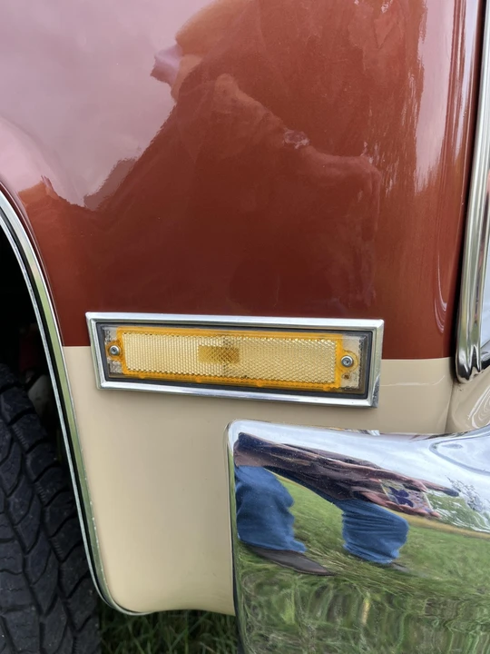 1987 GMC Suburban 7th Gen - Image 29 of 31