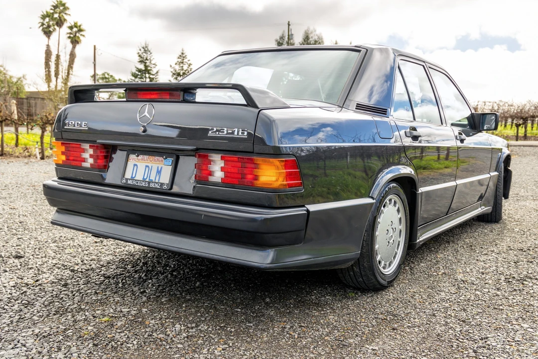 1987 Mercedes-Benz 190E 2.3-16 & 2.5-16 - Image 5 of 31