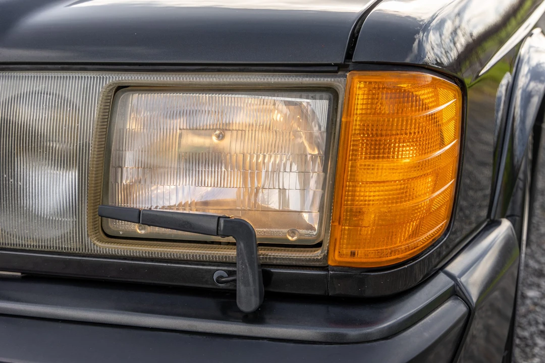 1987 Mercedes-Benz 190E 2.3-16 & 2.5-16 - Image 18 of 31