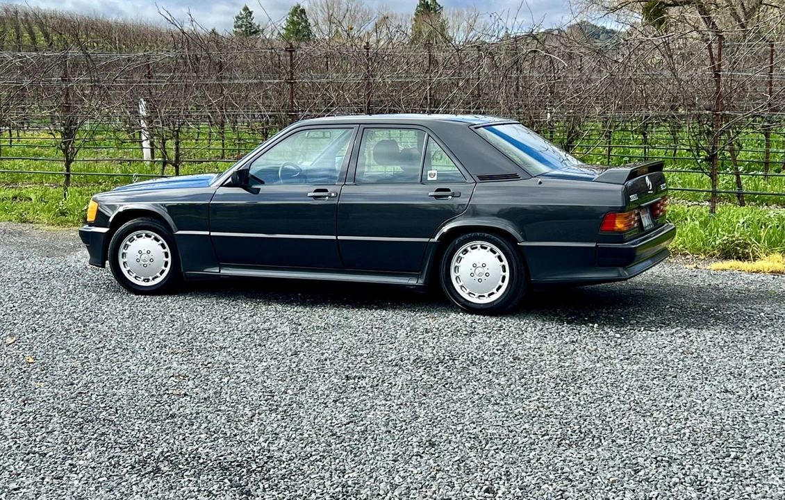 1987 Mercedes-Benz 190E 2.3-16 & 2.5-16 - Image 12 of 31