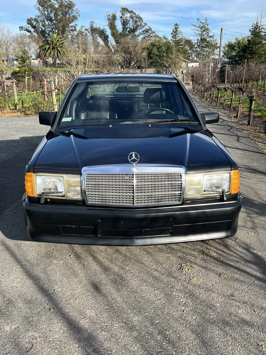 1987 Mercedes-Benz 190E 2.3-16 & 2.5-16 - Image 2 of 31