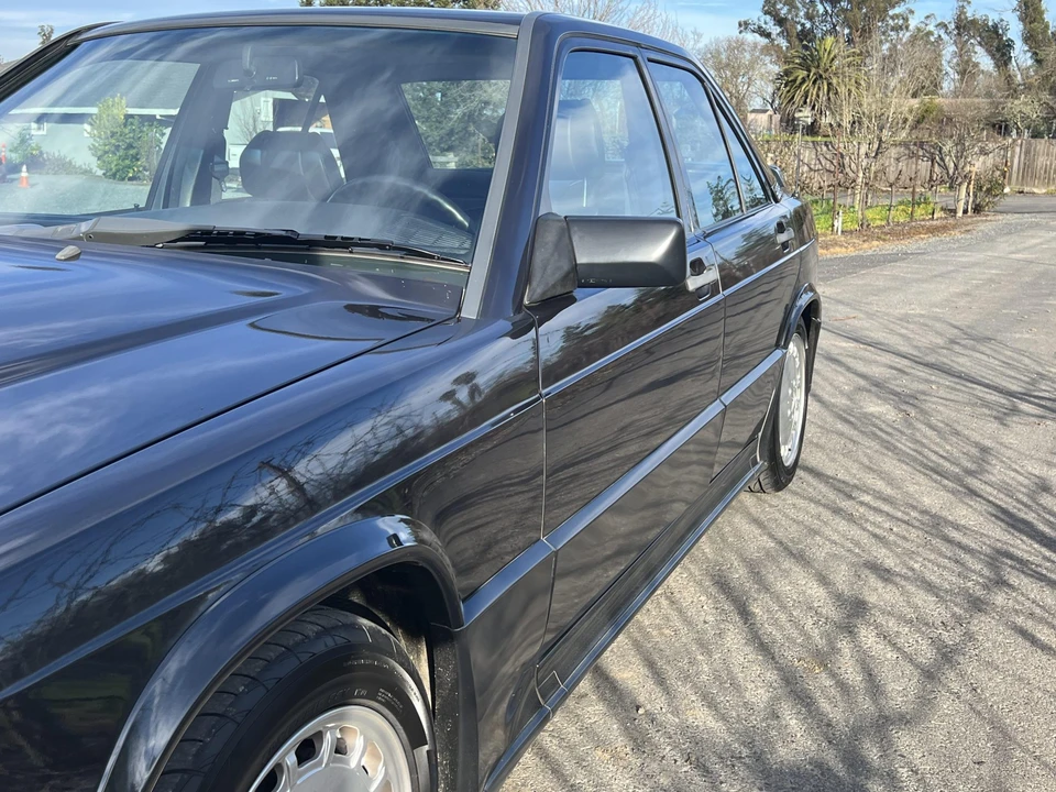 1987 Mercedes-Benz 190E 2.3-16 & 2.5-16 - Image 14 of 31
