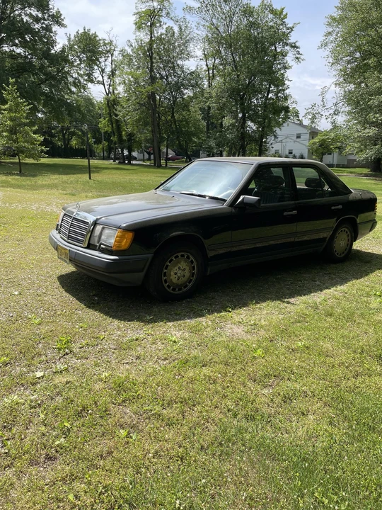 1987 Mercedes-Benz W124 E-Class - Image 6 of 31
