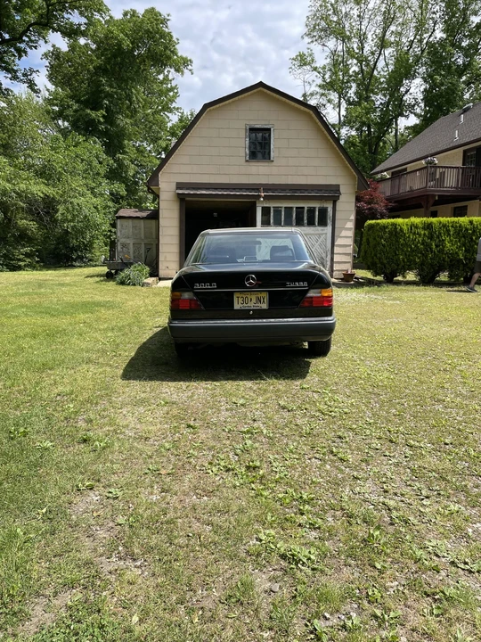 1987 Mercedes-Benz W124 E-Class - Image 10 of 31