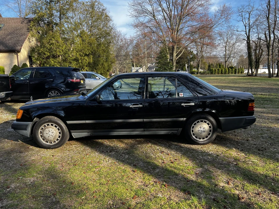 1987 Mercedes-Benz W124 E-Class - Image 16 of 31