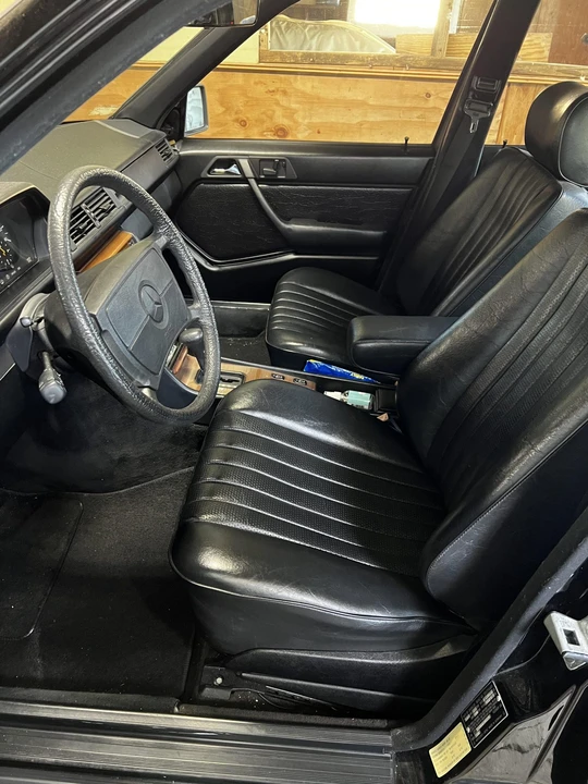 1987 Mercedes-Benz W124 E-Class - Image 30 of 31