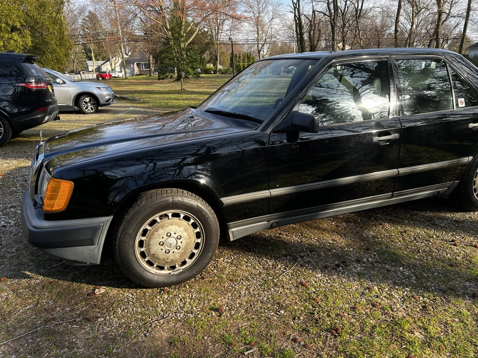 1987 Mercedes-Benz W124 E-Class - Image 22 of 31