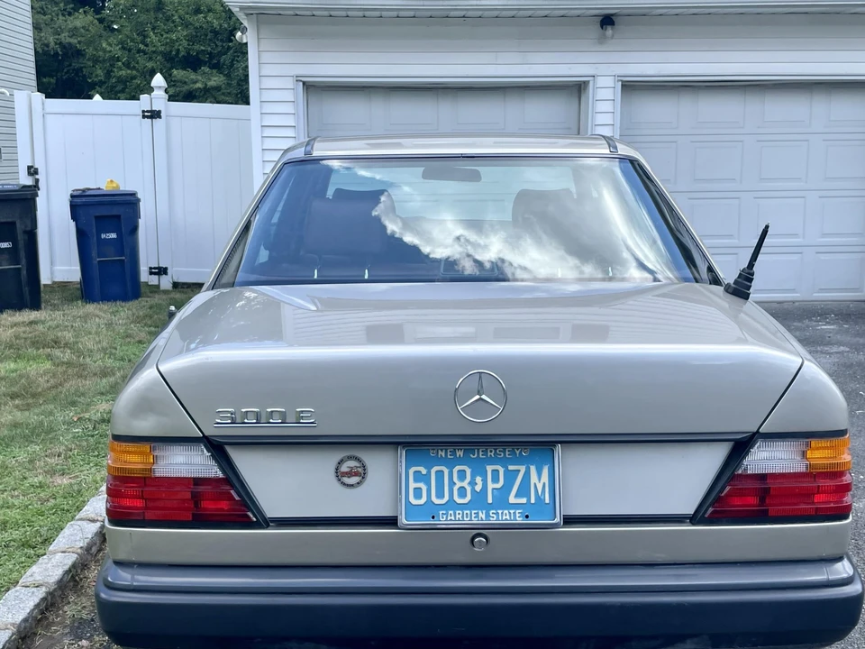 1987 Mercedes-Benz W124 E-Class - Image 31 of 31