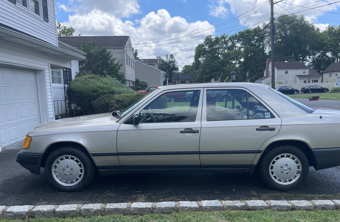 1987 Mercedes-Benz W124 E-Class - Image 18 of 31