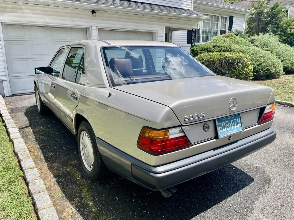 1987 Mercedes-Benz W124 E-Class - Image 15 of 31