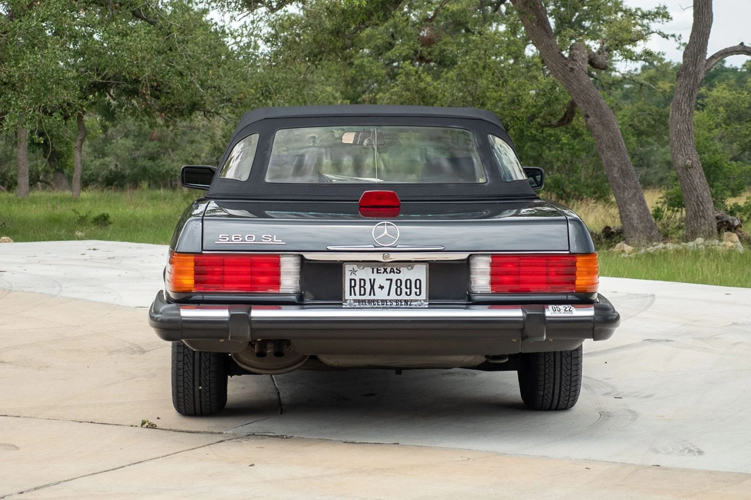 1987 Mercedes-Benz R107 SL-Class - Image 17 of 31