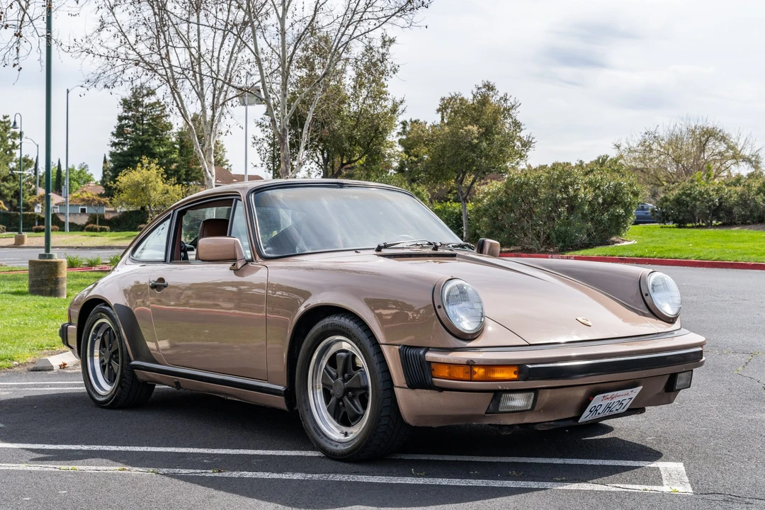 1987 Porsche 911 Carrera 3.2 - Image 4 of 31