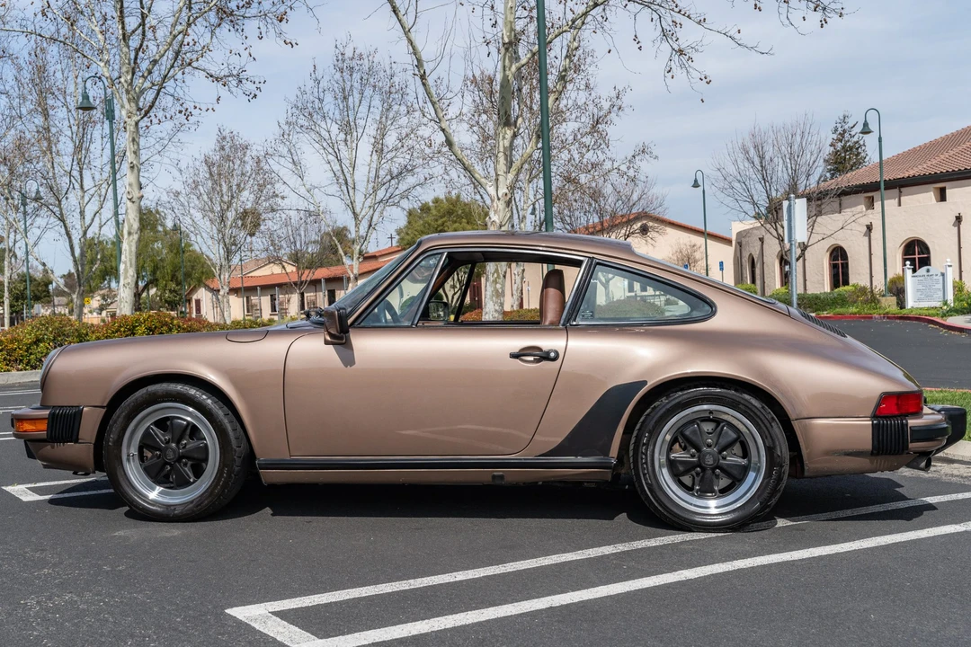 1987 Porsche 911 Carrera 3.2 - Image 9 of 31