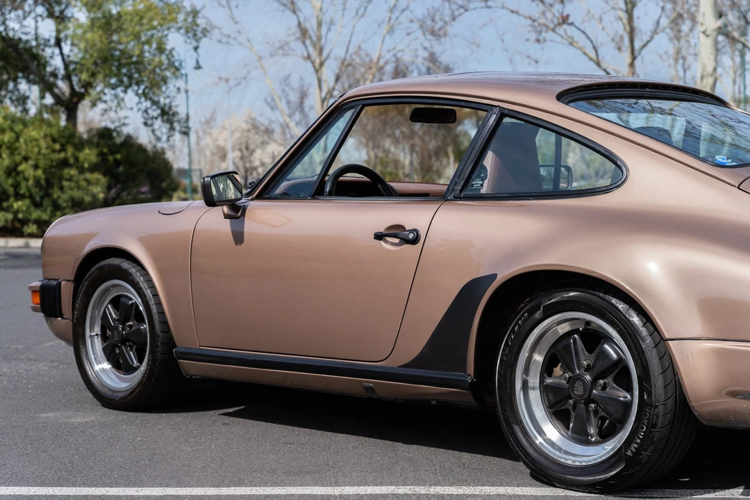 1987 Porsche 911 Carrera 3.2 - Image 17 of 31
