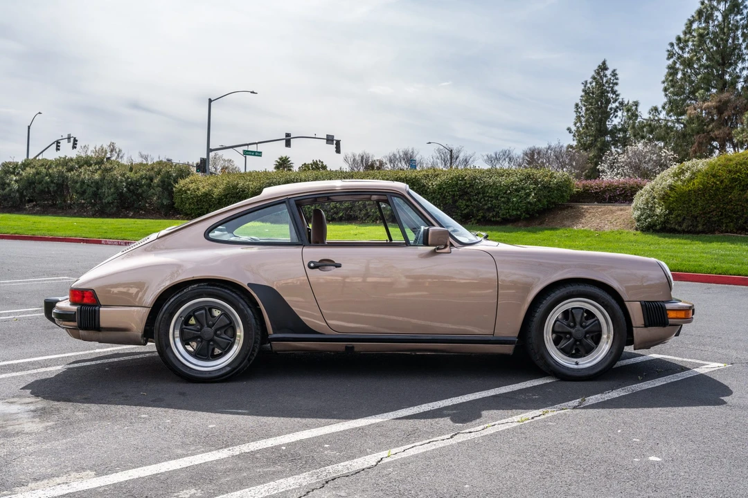 1987 Porsche 911 Carrera 3.2 - Image 5 of 31