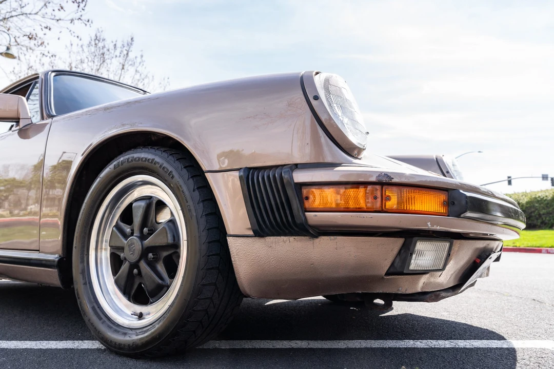 1987 Porsche 911 Carrera 3.2 - Image 13 of 31